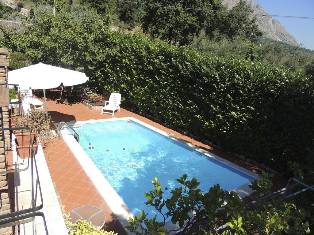 The Oaks Bed and Breakfast Spigno Saturnia Exterior foto